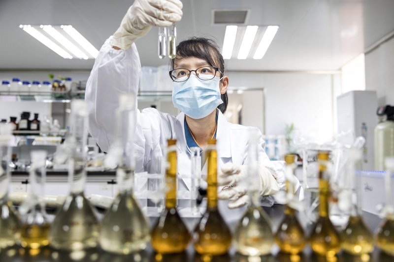 生物科技行业的脉搏跳动:科技与生命的交织